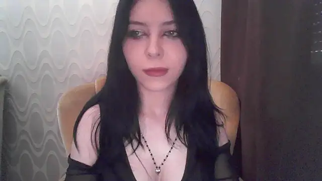 Snapshot of RileyTight chatting on June 24, 2026, 8:35 am RileyTight online show from June 24, 2026, 8:35 am