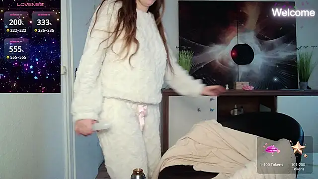 Yevgeshka-Milashka online show from February 13, 2025, 3:46 pm