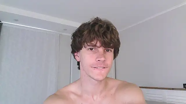 Eric Crush online show from July 8, 2026, 4:28 am