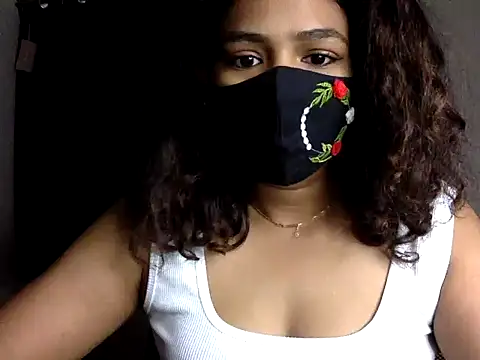 Snapshot of Nisha-moon chatting on June 20, 2026, 6:49 am Nisha-moon online show from June 20, 2026, 6:49 am