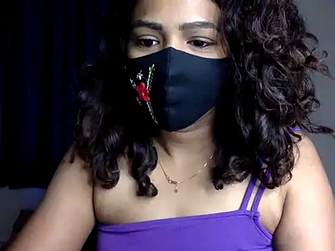 Snapshot of Nisha-moon chatting on June 26, 2026, 6:40 am Nisha-moon online show from June 26, 2026, 6:40 am