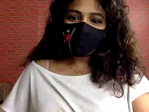 Snapshot of Nisha-moon chatting on August 1, 2026, 7:18 am Nisha-moon online show from August 1, 2026, 7:18 am