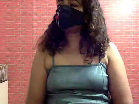 Snapshot of Nisha-moon chatting on August 3, 2026, 7:07 am Nisha-moon online show from August 3, 2026, 7:07 am