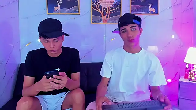 sweet boyhot online show from June 26, 2026, 10:36 pm