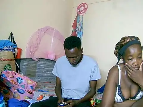 Snapshot of biglongrod12 chatting on July 6, 2026, 5:15 am biglongrod12 online show from July 6, 2026, 5:15 am