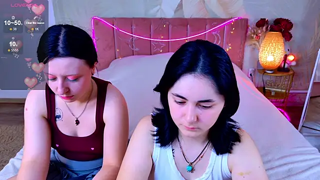 RuthHalll online show from June 29, 2026, 7:03 am