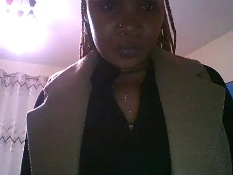 CreamyQueen254 online show from July 8, 2026, 4:33 pm