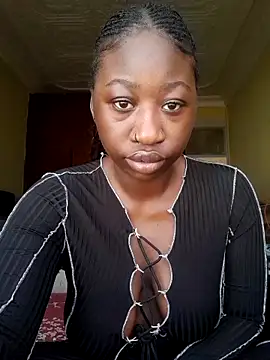 Snapshot of Darkchocolo chatting on June 7, 2026, 11:14 am Darkchocolo online show from June 7, 2026, 11:14 am