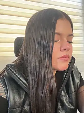 Camila Duarte 2 online show from June 19, 2026, 4:00 pm