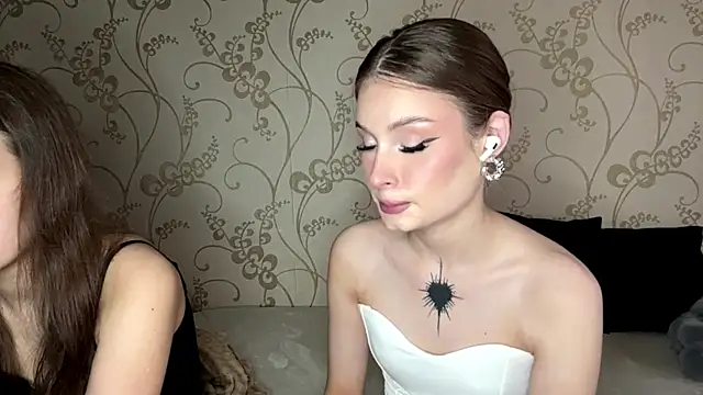 BestSweetyBB online show from June 14, 2026, 5:37 pm
