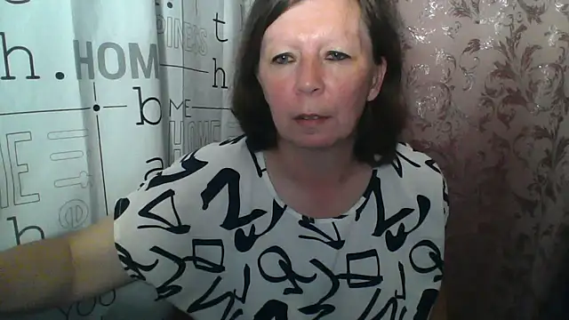 Schastlivaya43 online show from June 10, 2026, 9:03 pm