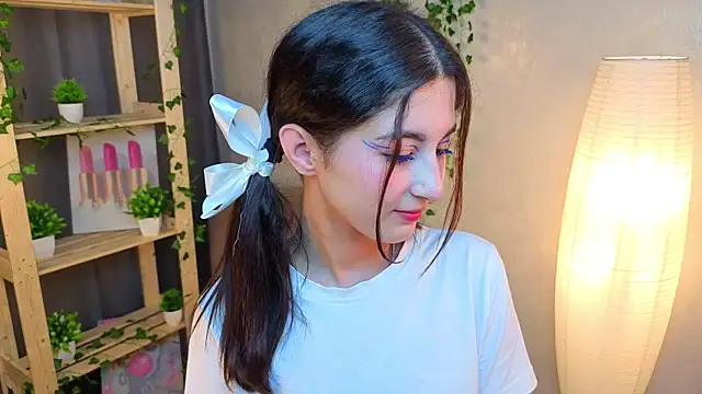 JasminKitany online show from June 7, 2026, 8:23 pm