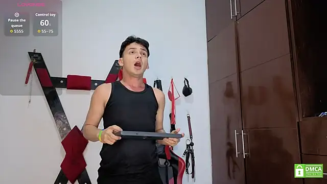 Snapshot of Nicolas_AthleticBoy chatting on July 4, 2026, 8:26 pm Nicolas AthleticBoy online show from July 4, 2026, 8:26 pm