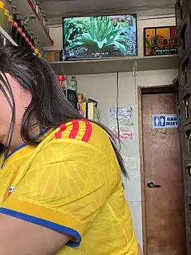lia 20xx online show from June 17, 2026, 8:54 pm