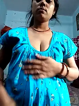 Snapshot of Hoty-sona chatting on June 7, 2026, 5:11 am Hoty-sona online show from June 7, 2026, 5:11 am