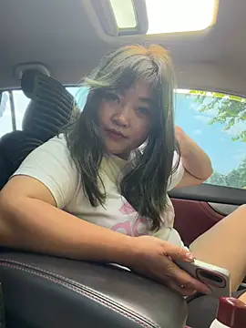 xiaoxi-88 online show from June 14, 2026, 9:11 am
