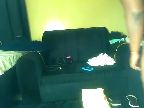 Snapshot of Milamelanie chatting on July 20, 2026, 10:07 am Milamelanie online show from July 20, 2026, 10:07 am
