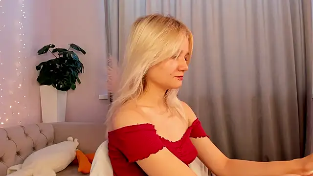 Bunny Elsy online show from July 20, 2026, 11:23 am