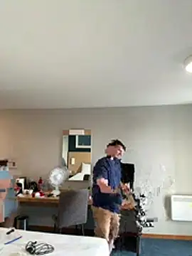 Shycouple7295 online show from July 12, 2026, 5:48 pm