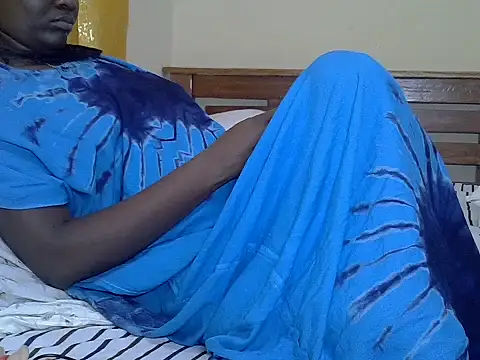 PrittyAnna online show from June 18, 2026, 5:08 am