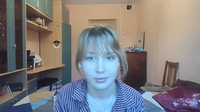 Mowhlntime online show from July 17, 2026, 4:12 pm