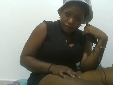 Snapshot of sweett_camillah chatting on June 19, 2026, 6:56 pm sweett camillah online show from June 19, 2026, 6:56 pm