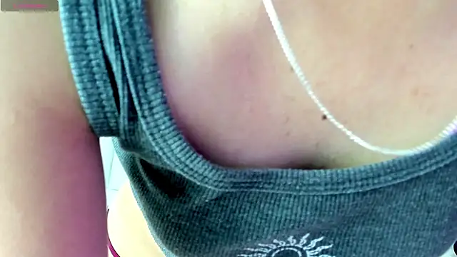 Snapshot of Fernanda_xxx chatting on July 17, 2026, 2:45 pm Fernanda xxx online show from July 17, 2026, 2:45 pm