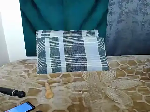 Snapshot of -pussy_lover_ chatting on June 11, 2026, 5:49 am -pussy lover online show from June 11, 2026, 5:49 am
