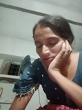 Snapshot of Hotnewbhabi_riya chatting on June 6, 2026, 5:28 pm Hotnewbhabi riya online show from June 6, 2026, 5:28 pm