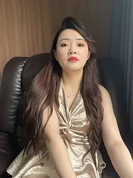 chuchu38677 online show from June 7, 2026, 3:43 am