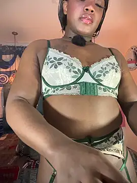 Fersecrettt  online show from June 18, 2026, 11:53 pm