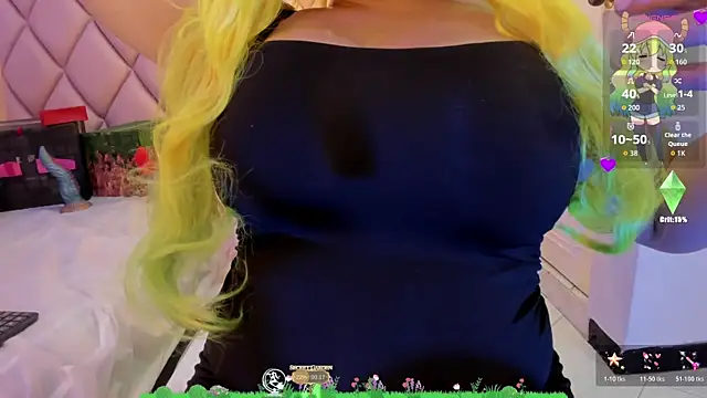 Snapshot of Alicee_tylor chatting on June 20, 2026, 11:35 am Alicee tylor online show from June 20, 2026, 11:35 am