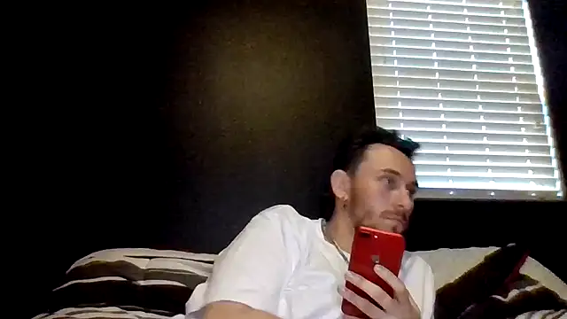 Snapshot of Mikecloudyhawk chatting on June 20, 2026, 1:09 am Mikecloudyhawk online show from June 20, 2026, 1:09 am