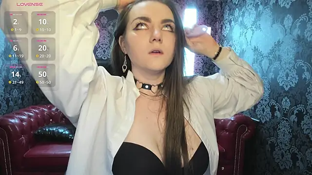 XenaBevy online show from June 14, 2026, 1:57 pm