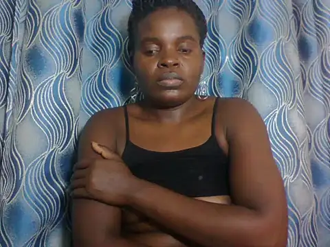 PrettyEve online show from July 21, 2026, 4:04 am