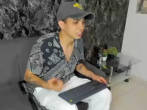 cameron lux77 online show from July 16, 2026, 3:45 am