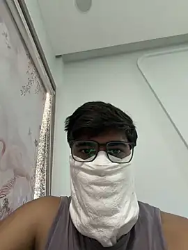 dreamy boy online show from June 13, 2026, 5:05 am