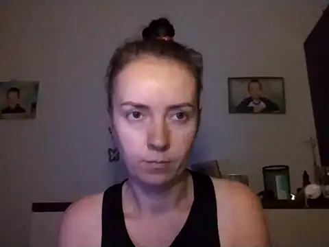 JenniferAlone online show from July 5, 2026, 8:05 pm
