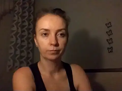 JenniferAlone online show from July 15, 2026, 8:14 pm