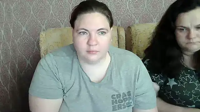 TiaMason online show from June 12, 2026, 5:28 am