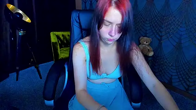 Livia Shy online show from July 16, 2026, 5:41 pm