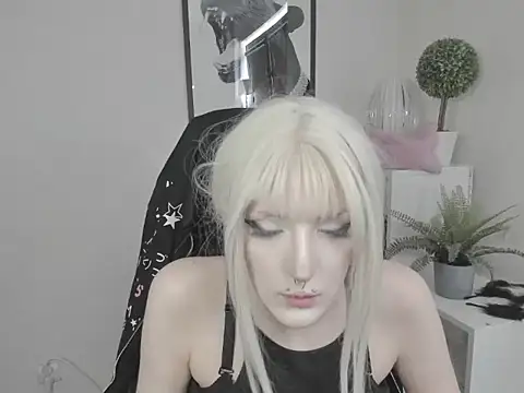 NikaDream online show from July 23, 2026, 12:47 pm