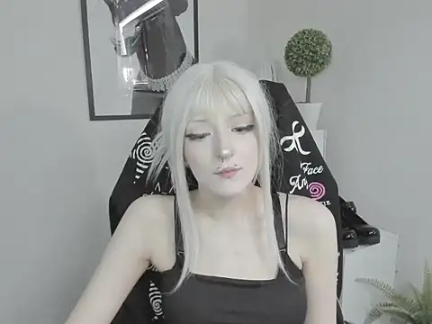 NikaDream online show from July 30, 2026, 12:37 pm