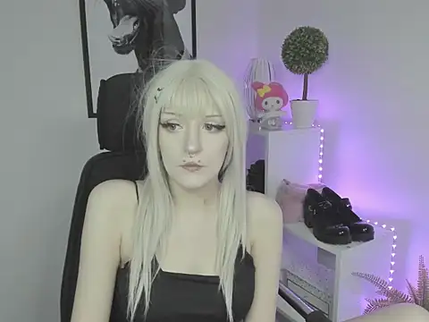 NikaDream online show from August 3, 2026, 12:54 pm