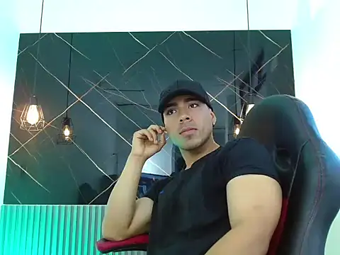 RayanRoy1 online show from June 10, 2026, 7:02 pm
