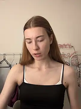 Snapshot of AlisaRussel chatting on July 5, 2026, 3:19 pm AlisaRussel online show from July 5, 2026, 3:19 pm