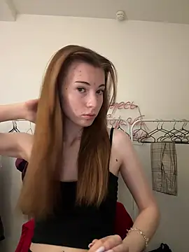 Snapshot of AlisaRussel chatting on July 10, 2026, 4:20 pm AlisaRussel online show from July 10, 2026, 4:20 pm