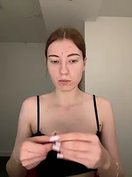 Snapshot of AlisaRussel chatting on July 12, 2026, 4:20 pm AlisaRussel online show from July 12, 2026, 4:20 pm