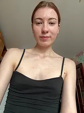 Snapshot of AlisaRussel chatting on July 14, 2026, 10:21 am AlisaRussel online show from July 14, 2026, 10:21 am