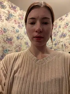 Snapshot of AlisaRussel chatting on July 17, 2026, 10:11 am AlisaRussel online show from July 17, 2026, 10:11 am